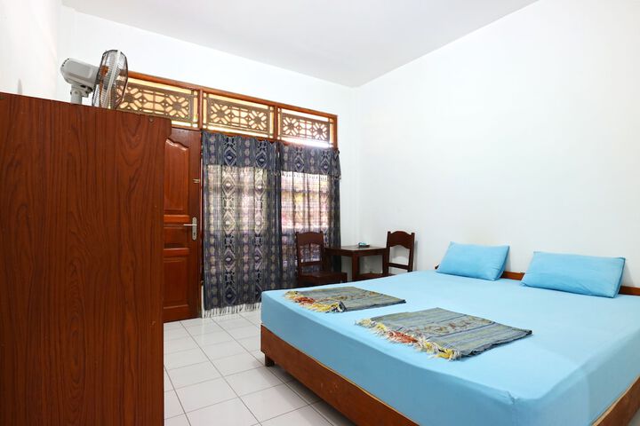 Room 9 of 24