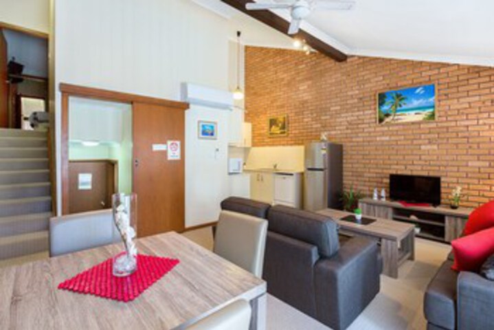Room 7 of 14