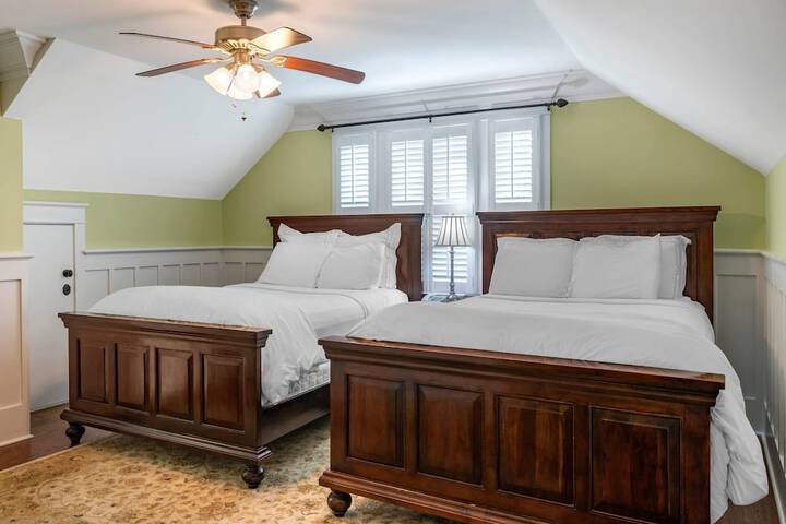 Room 20 of 53