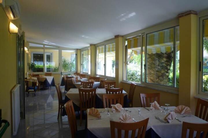 Hotel Entry