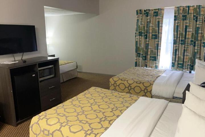 1 King Bed Studio Suite (4 of 14)