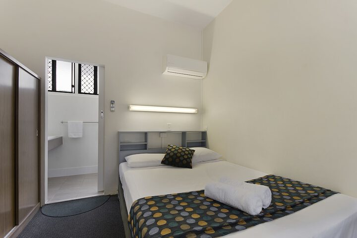 Room 4 of 49