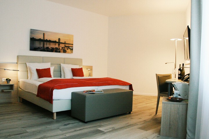 Room 12 of 43