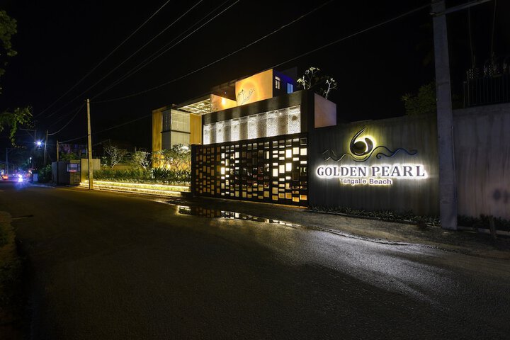 Hotel 53 of 77