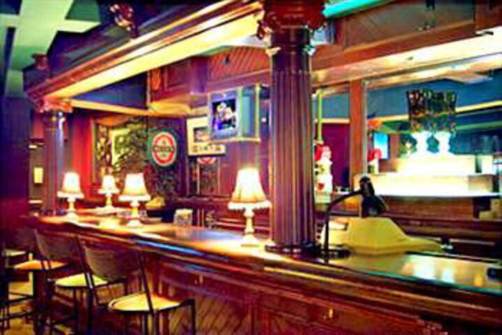 Hotel Bar