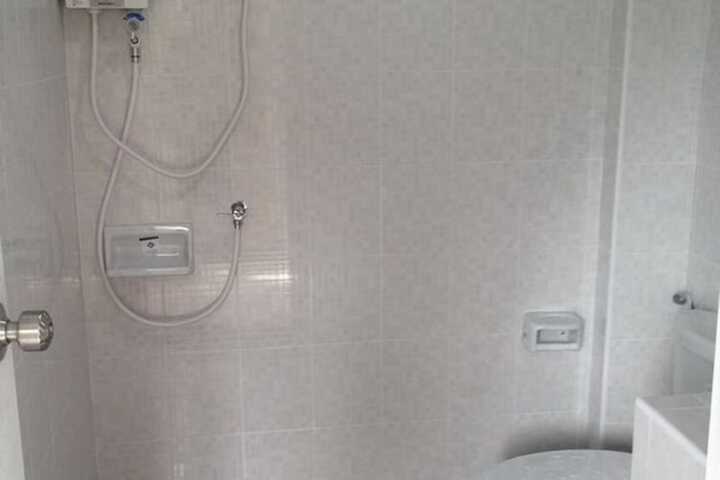 Room 13 of 23