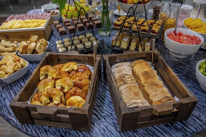 Breakfast buffet