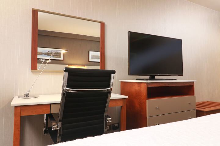 Room 9 of 63