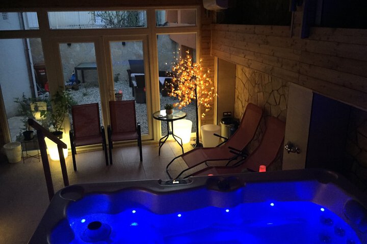Spa 36 of 48