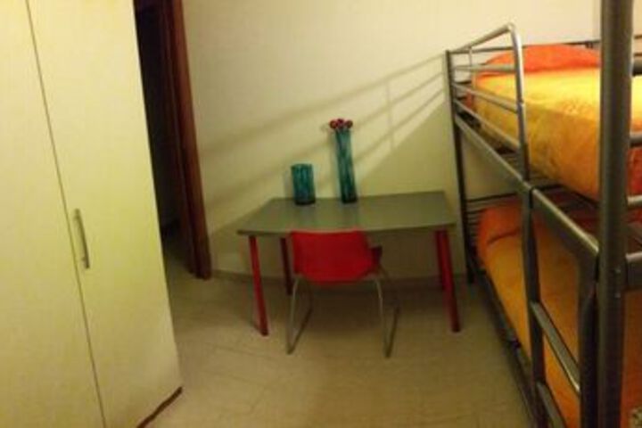 Room 6 of 22