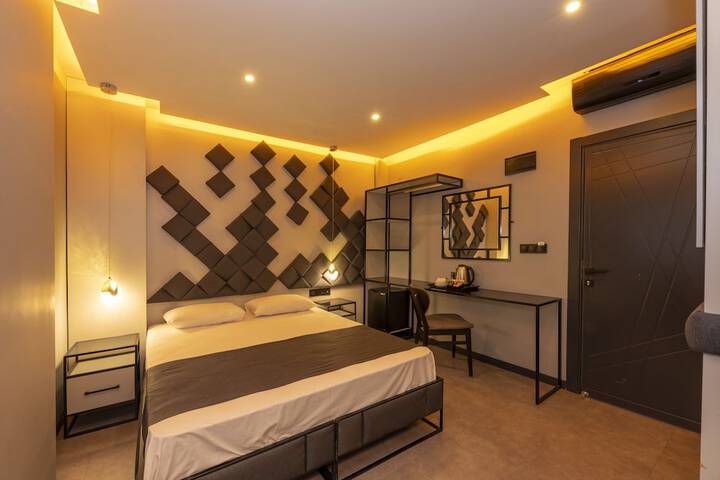 Room 19 of 49