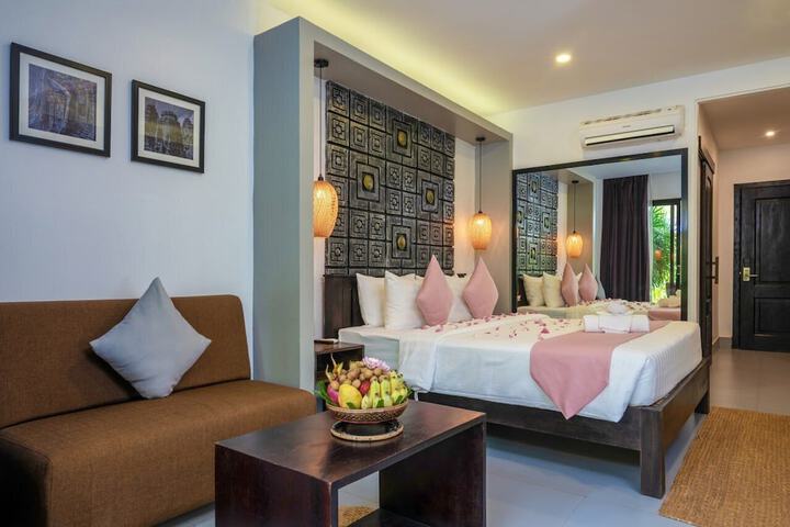 Room 147 of 298