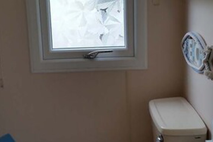 Room 2 of 49