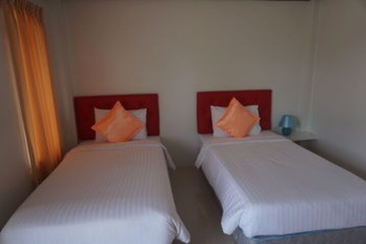 Room 18 of 22