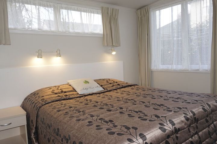 Room 10 of 85