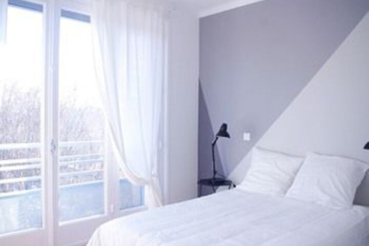 Room 13 of 26