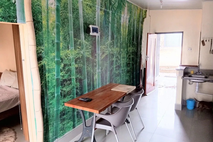 Room 3 of 9