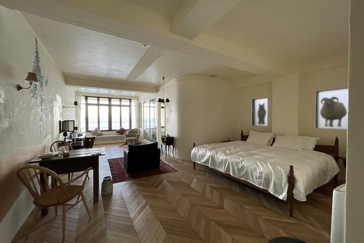 Room 15 of 67