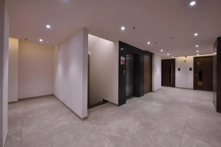 Room 12 of 20