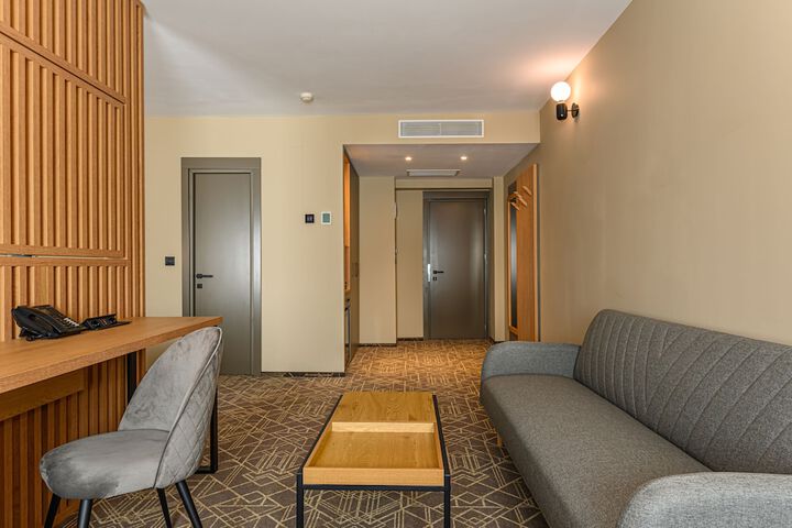Room 42 of 65