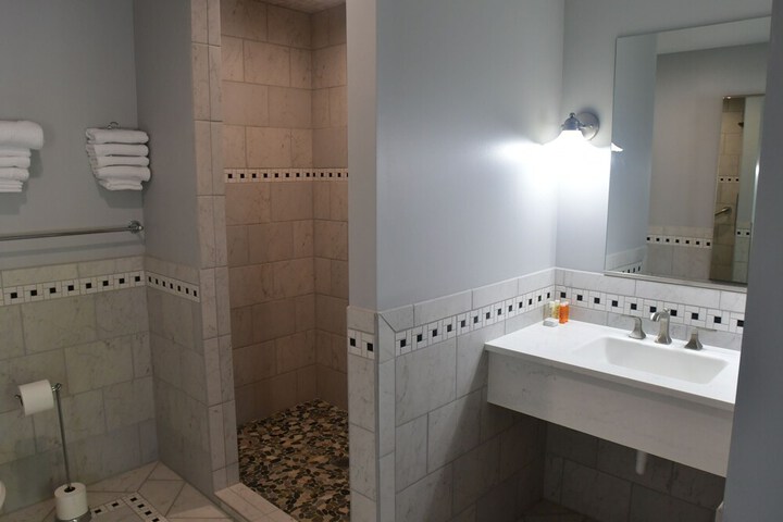 Room 25 of 50