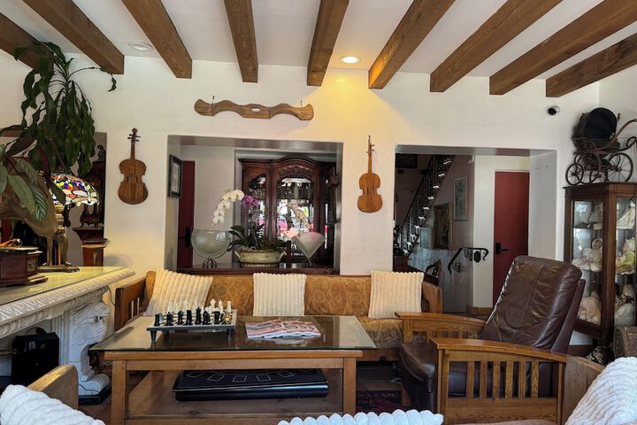 Hotel Interior 4 of 137