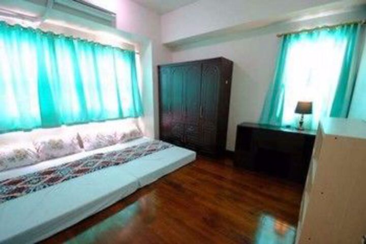 Room 27 of 127