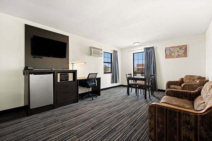 Room 19 of 34