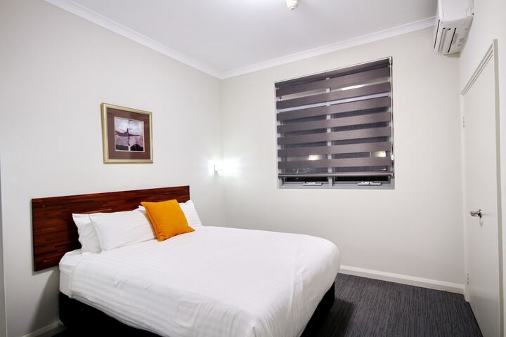 Room 14 of 40