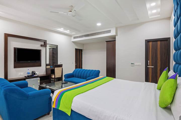 Room 13 of 54