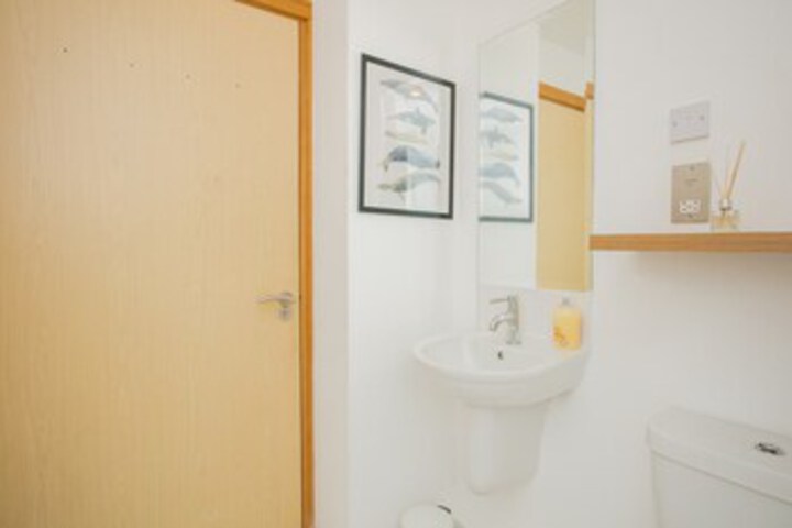 Room 5 of 33