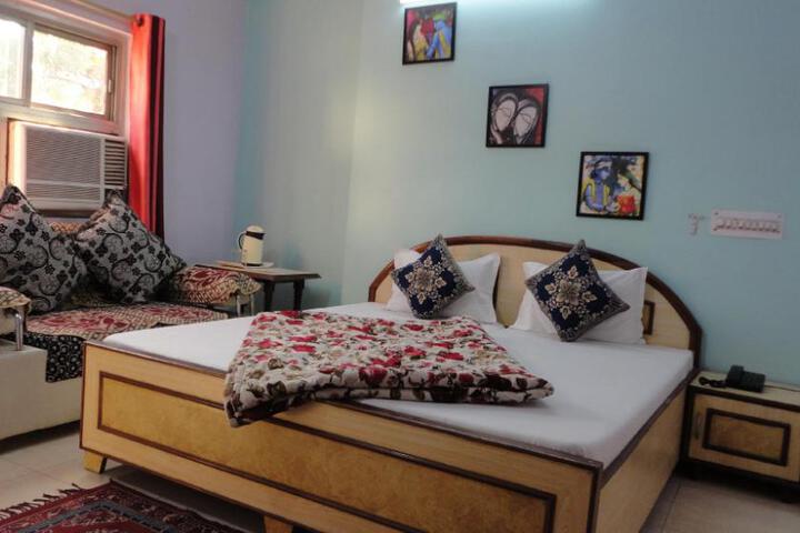 Hotel Swarajya Palace
