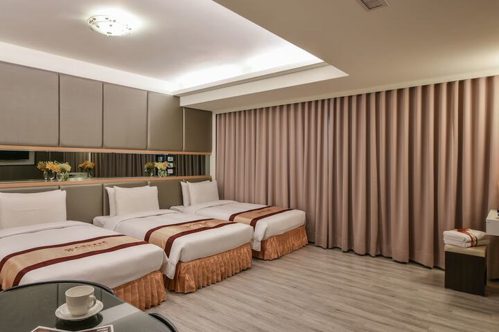 Room 8 of 56