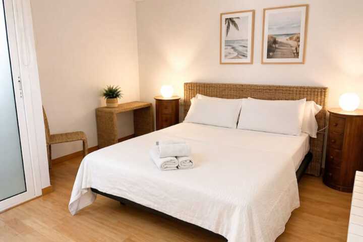 Room 6 of 24