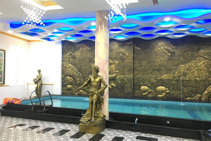 Pool 17 of 43