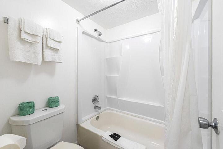 Deluxe Studio 2 Double Beds Kitchenette (11 of 14)