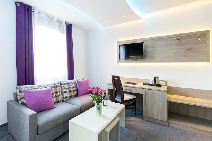 Room 20 of 35