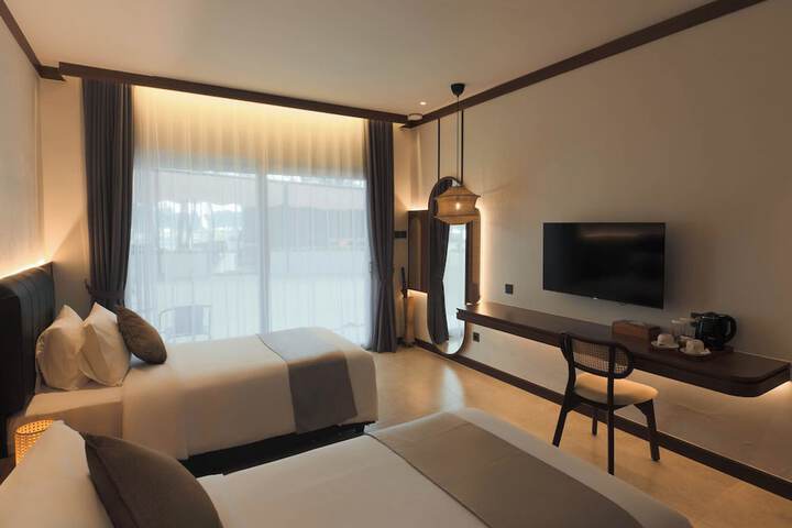 Room 5 of 31