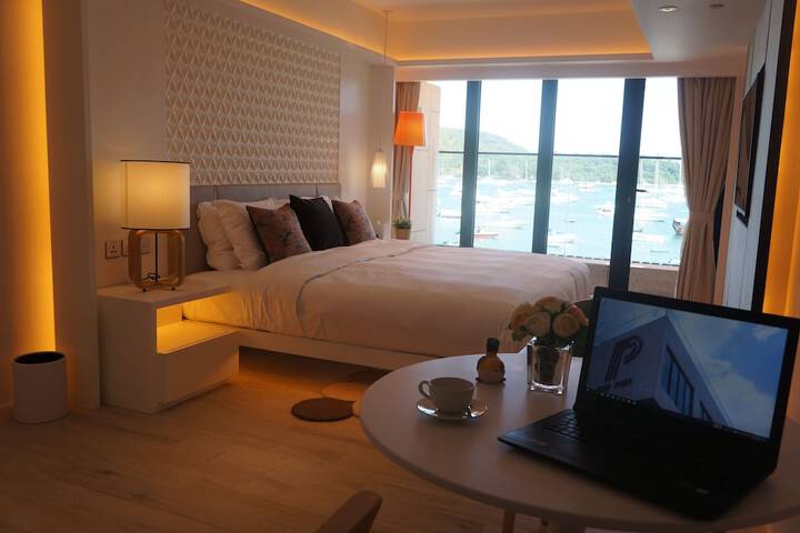 Room 13 of 68
