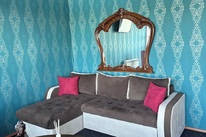 Room 51 of 83