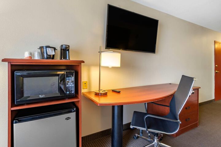 Room 21 of 38