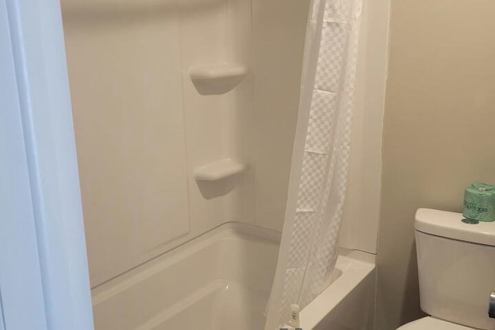 Room 6 of 6