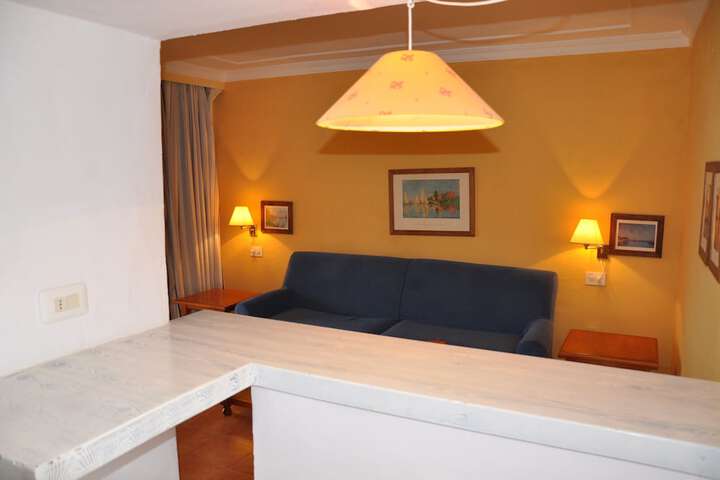Room 54 of 132