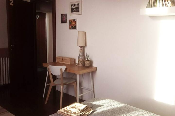 Room 16 of 18
