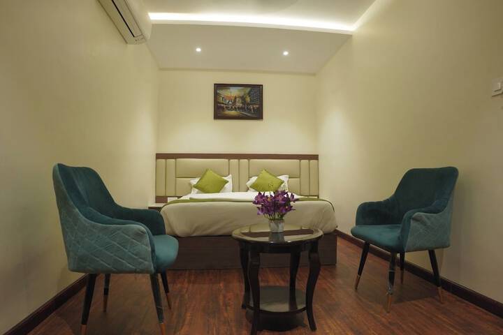 Room 16 of 29
