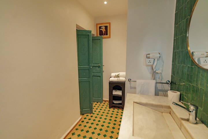Room 49 of 126