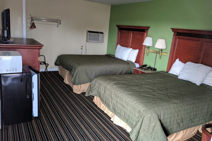 Room 1 of 18