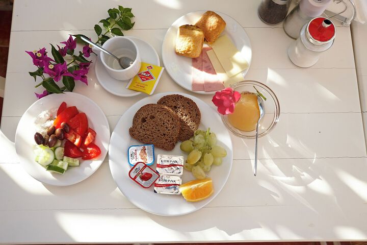 Breakfast/Coffee Service 57 of 94