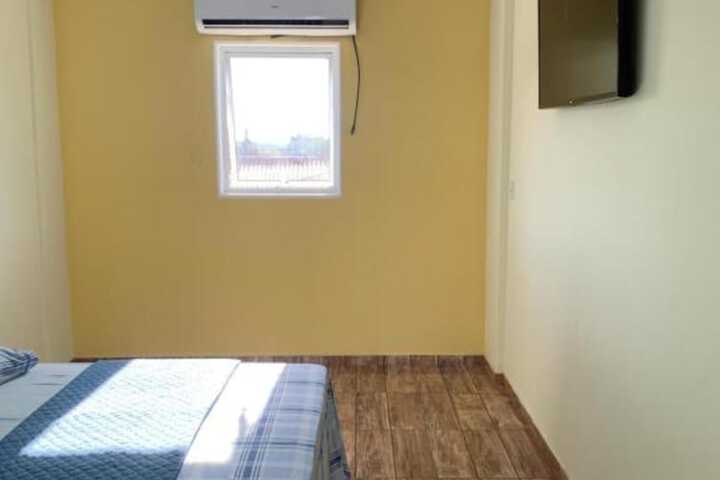 Room 9 of 27