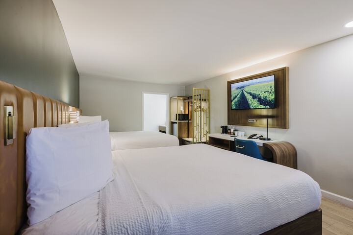 Room 14 of 60